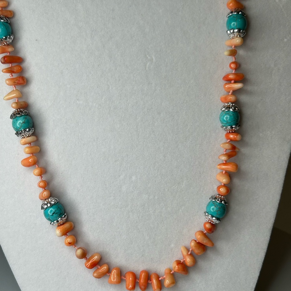 BEAUTIFUL VTG Native American Navajo Coral and Turquoise Necklace